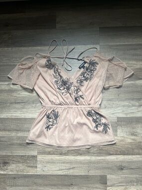 Express Cold-Shoulder Embroidered Blouse in Blush. Flutter sleeve. Like new.